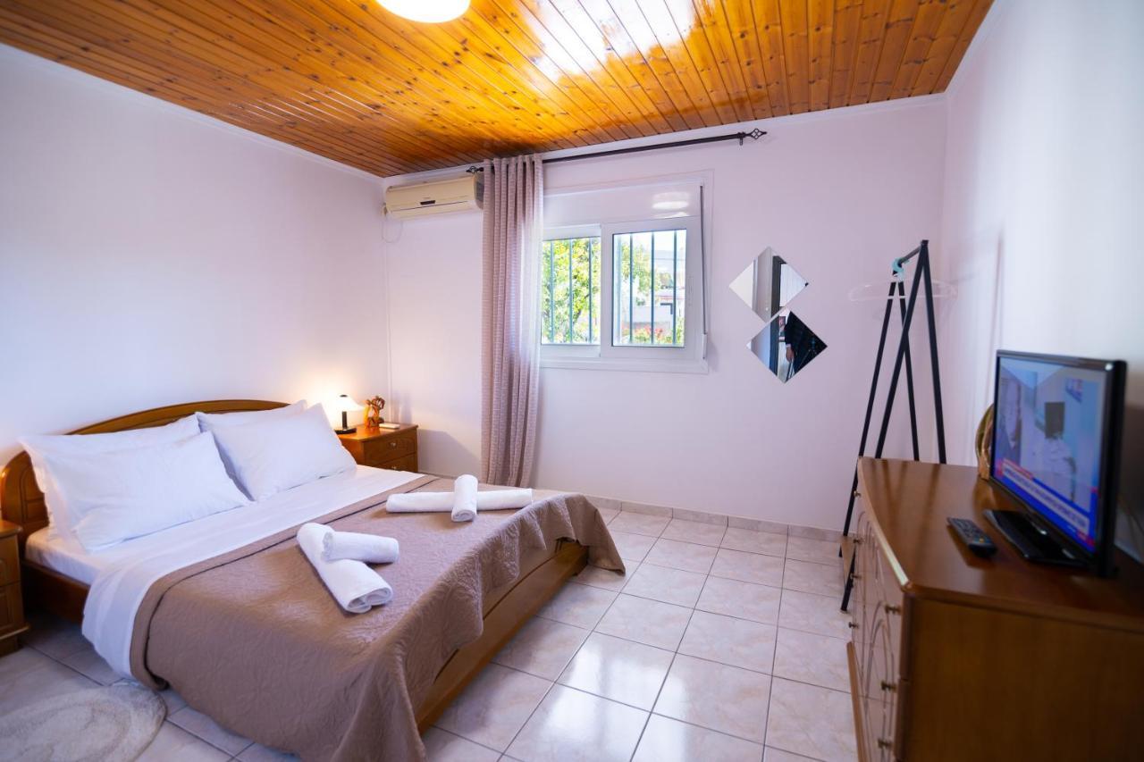 Oceanus Summer House Salamina Exterior foto